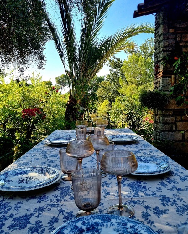 Discover provencal tastes in a lovely garden